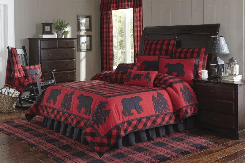Bed skirts with a tropical print for a vacation - inspired feelBuffalo Check King Bed Skirt - Park Designs Bed skirts with a tropical print for a vacation - inspired feelBuffalo Check King Bed Skirt - Park Designs