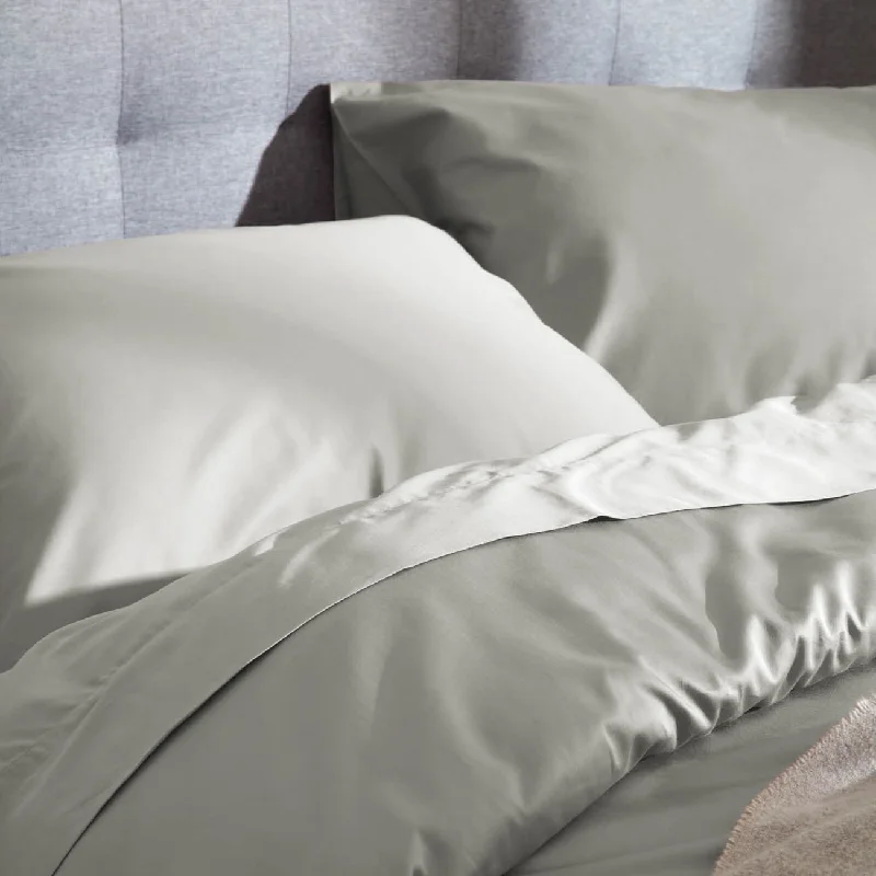 Quilted Cotton Sheets for a Warm and Inviting BedOrganic Cotton Sateen Flat Sheet - Cloud Grey