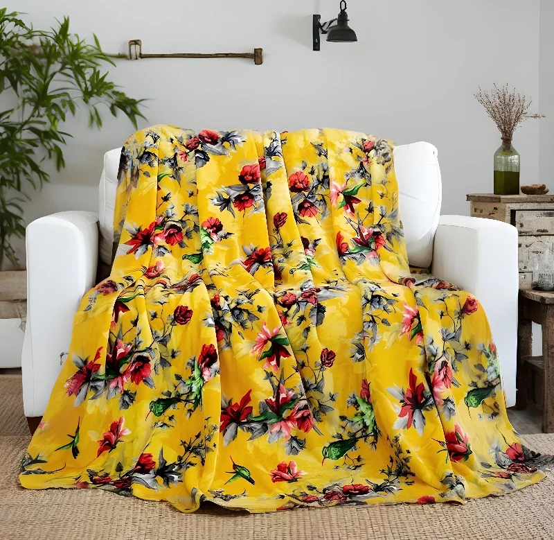 Reversible plaid pattern wool blankets​Mohair blankets with a unique sheen and softnessDaDa Bedding Yellow Farmhouse Rustic Spring Floral Hummingbirds Soft Fleece Throw Blanket (925)
