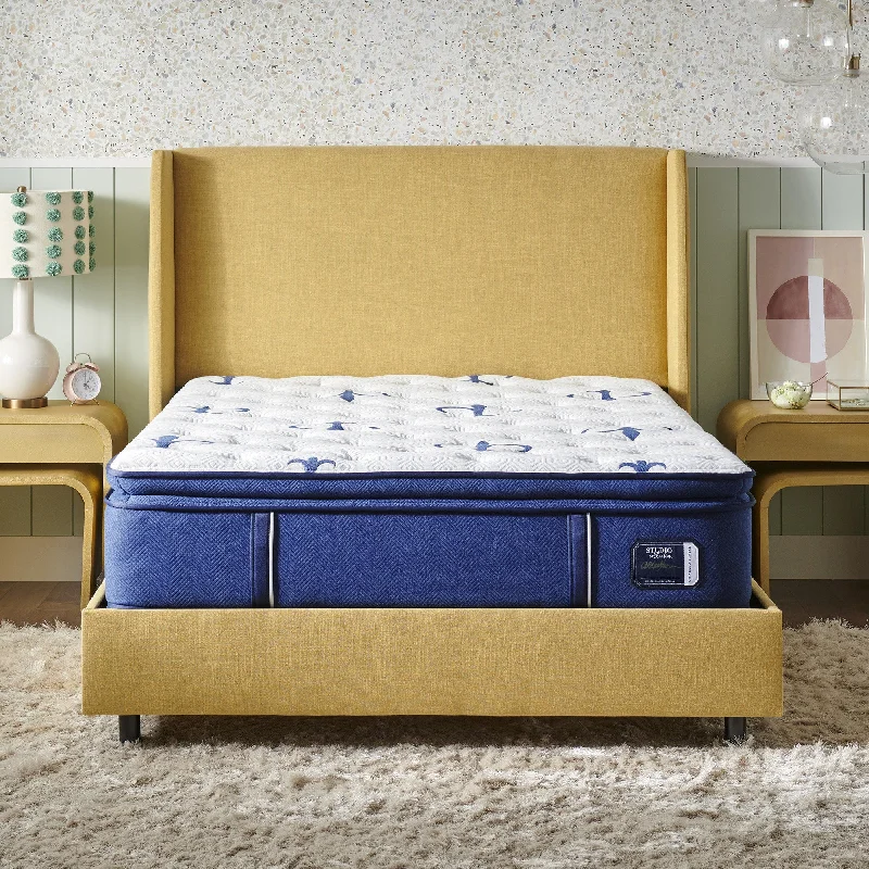 Hybrid mattresses combining foam and innerspring technologyStearns & Foster Studio Medium Pillow Top Mattress