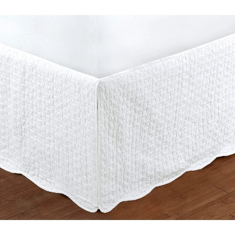 Bed skirts with a metallic thread for a touch of glamourWhite Quilted Bed Skirt Dust Ruffle Matelasse Tailored 16" Drop Bed skirts with a metallic thread for a touch of glamourWhite Quilted Bed Skirt Dust Ruffle Matelasse Tailored 16" Drop