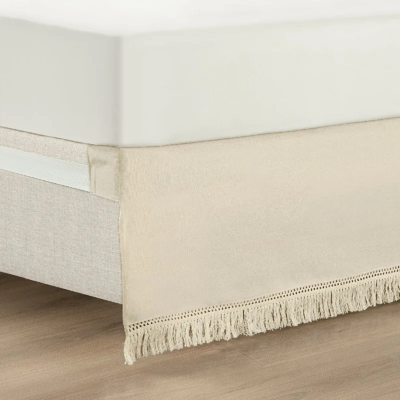 Bed skirts with a football - team - colored patternLush Décor Boho Fringe 15-Inch Tailored Drop Easy Fit Bed Skirt Bed skirts with a football - team - colored patternLush Décor Boho Fringe 15-Inch Tailored Drop Easy Fit Bed Skirt