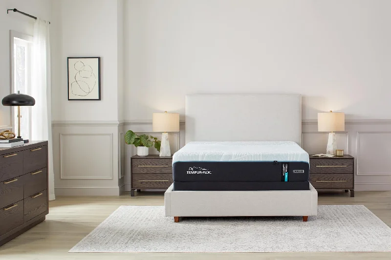 Hybrid mattresses combining foam and innerspring technologyTempur-Pedic Adapt 2.0 Med Hybrid Mattress Hybrid mattresses combining foam and innerspring technologyTempur-Pedic Adapt 2.0 Med Hybrid Mattress