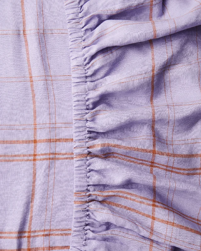 Organic Flannel Sheets for a Natural and Warm SleepSanta Monica Tartan Linen Fitted Sheet